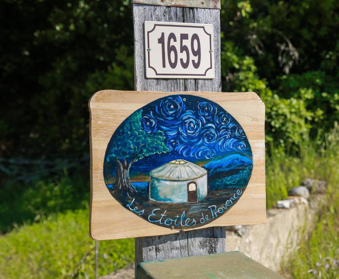 Les Yourtes De Provence Saint-Paulet-de-Caisson Εξωτερικό φωτογραφία
